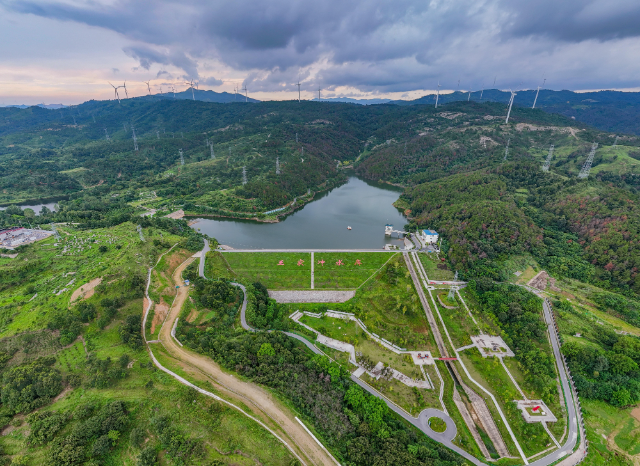 公司承建的鄂北水资源配置王家冲水库连接工程解大悟“水困”